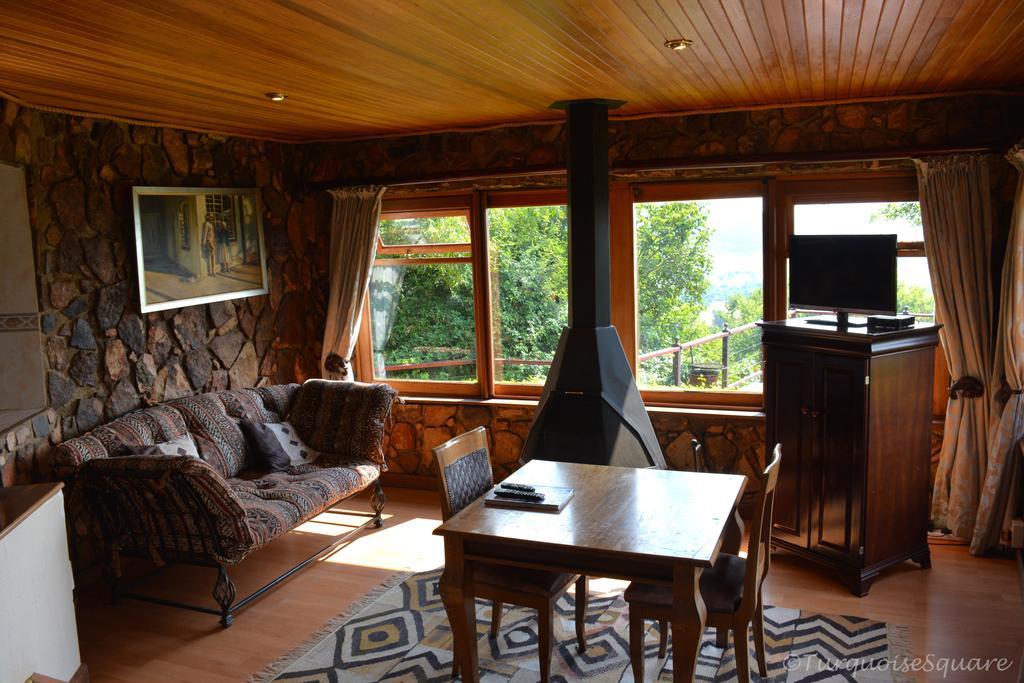 La Montagne Guest Lodge Hartbeespoort Esterno foto